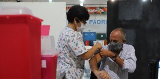 Personas de 50 a 59 años sin factores de riesgo ya se pueden inscribir para vacunarse