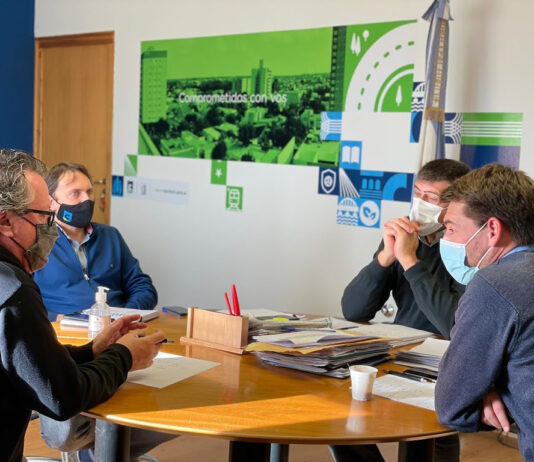 El Ministro de Gobierno y Comunidad se reunió con autoridades municipales