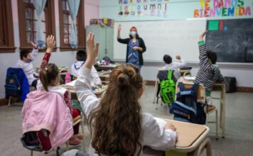 El Ministro de Salud autorizó las clases presenciales en toda la provincia