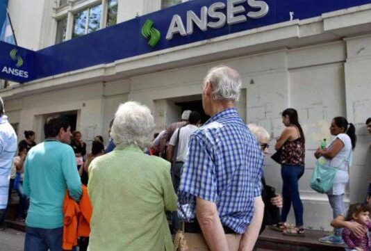El 2 de agosto comienza el pago del bono de $5.000 para jubilados y pensionados